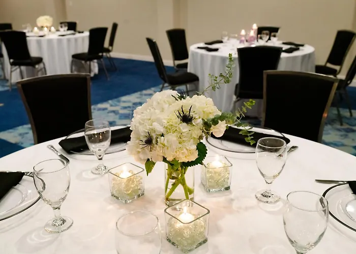 Hotel Indigo Mount Pleasant By Ihg